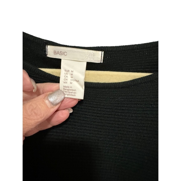Basic - H&M - Black dolman Sleeve crew neck Sweater - Size M - Picture 3 of 3